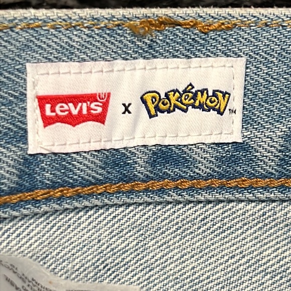 NWOT Levi’s x Pokémon 551 Z Straight - Picture 7 of 16